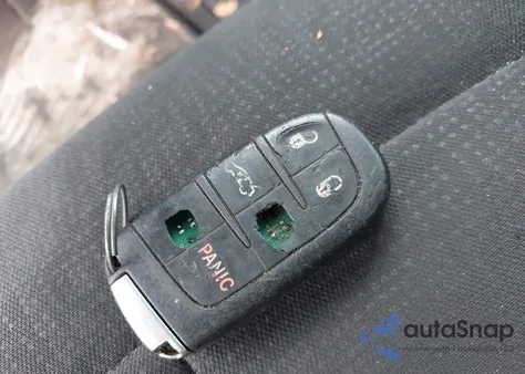 2015 Chrysler 200 Limited из США, поврежденный, VIN 1C3CCCAB3FN744696